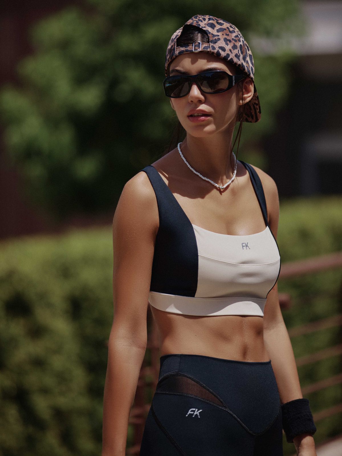Image of Γυναικείο Crop Top F**K Κρέμα WW0202-BK