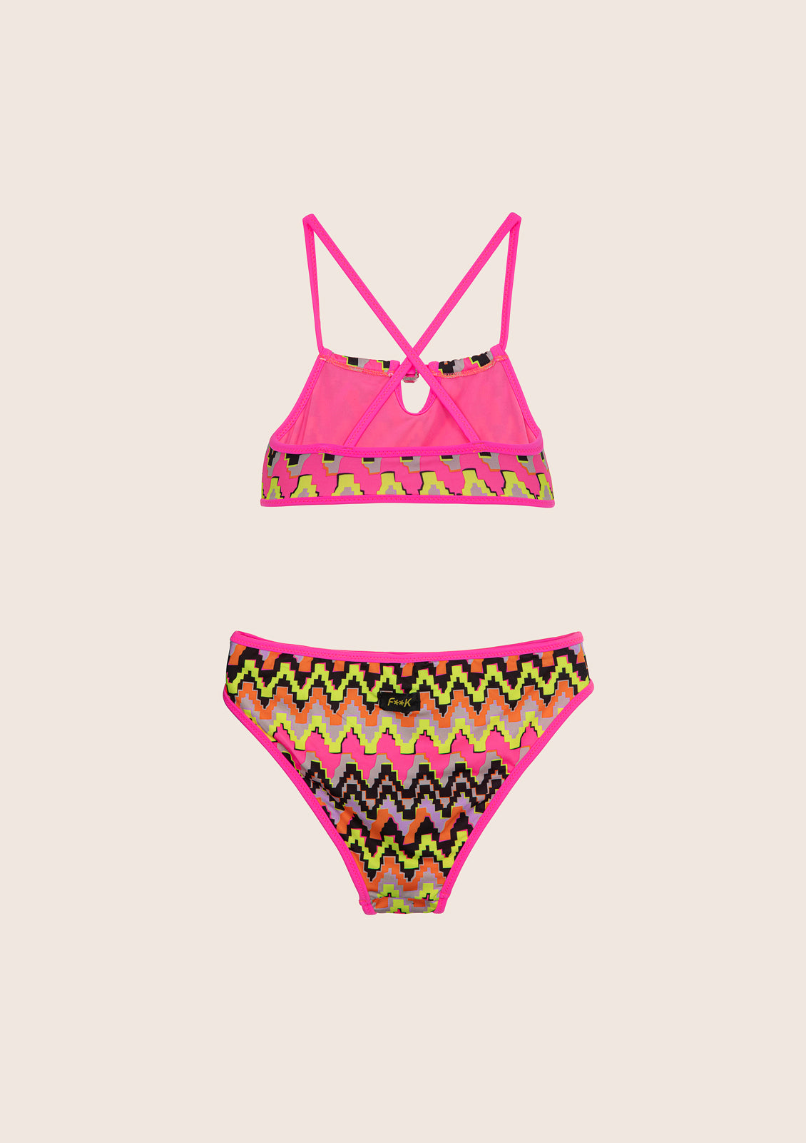 أعلى البيكينيات وملخصات ثابتة أخلاقيات