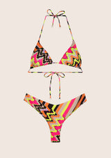 Bikini -Dreieck und festes amerikanisches Slip -Ethos
