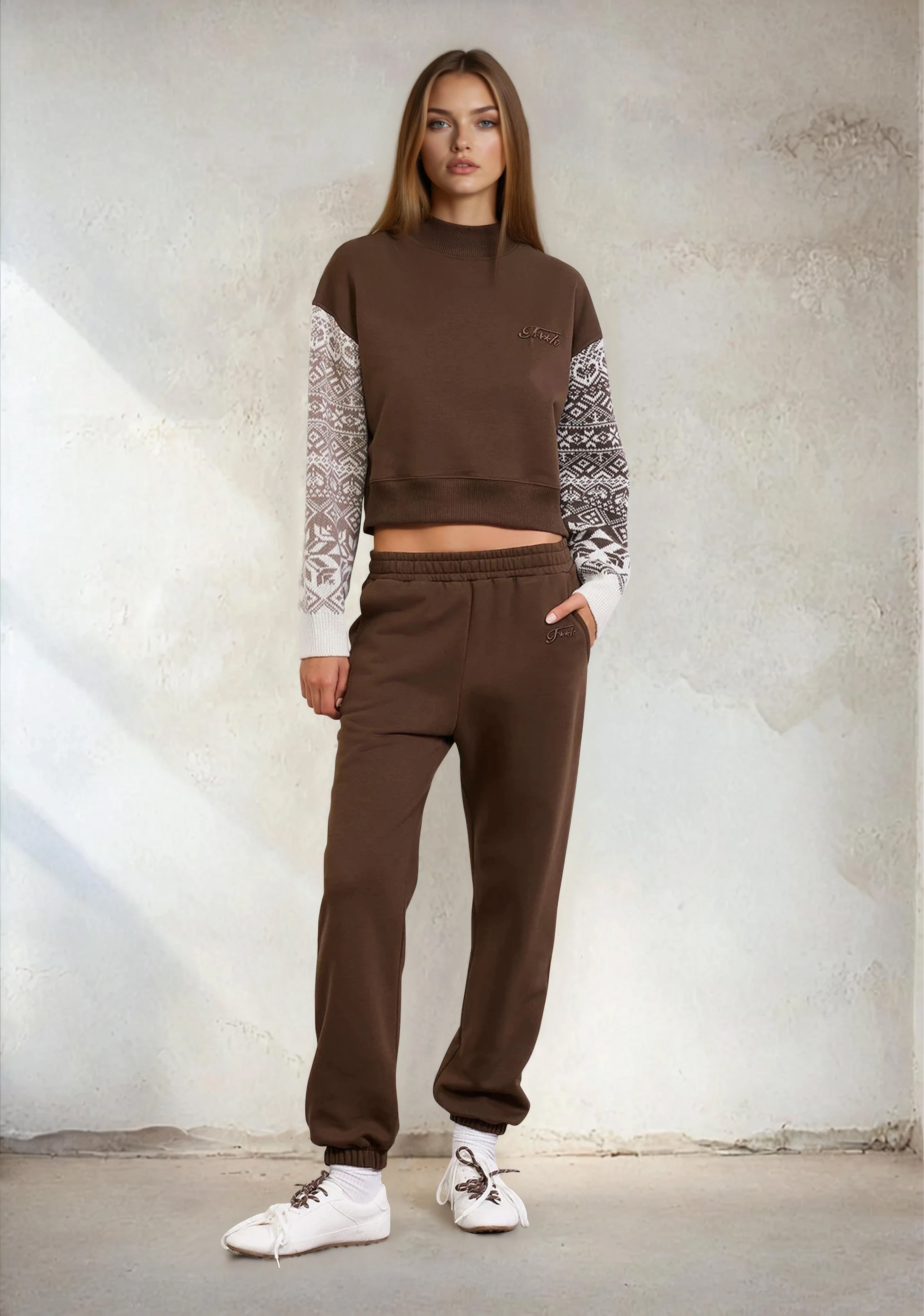 Image of Felpa Crop Donna F**K Marrone W0202-BN